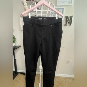 Signature black Levi Jeans‎ NWOT 12 L skinny jeans